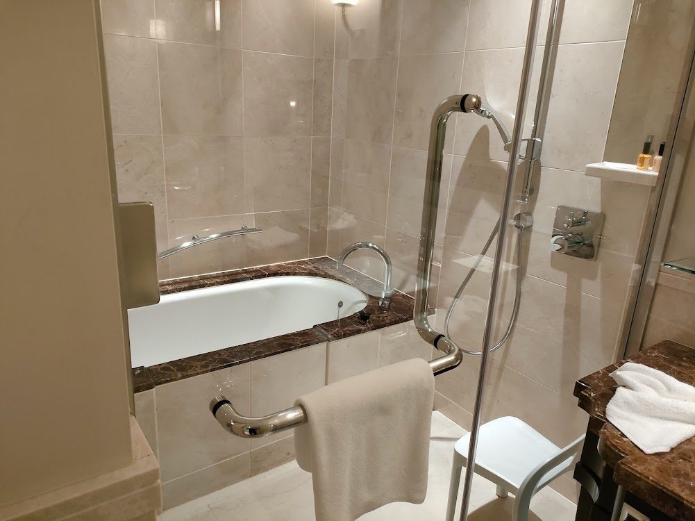 バスルーム（パレスサイド）